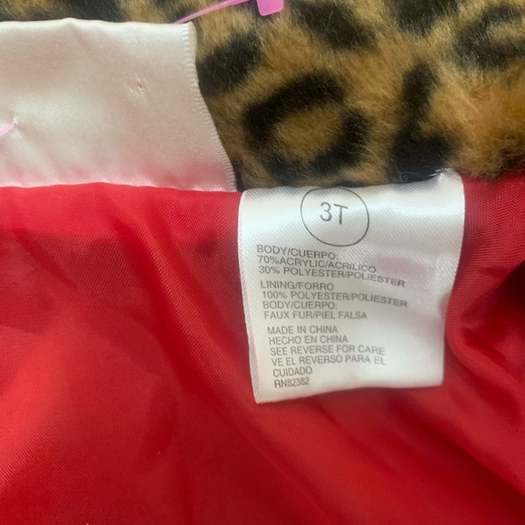 Adorable EUC Beluga New York faux leopard jacket - Picture 7 of 8
